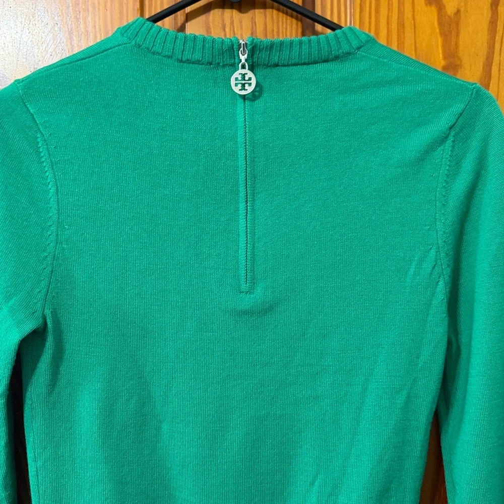 Tory Burch Wool Logo Pullover Sweater - Kelly Green with Silver Metallic Logo - Picture 6 of 15